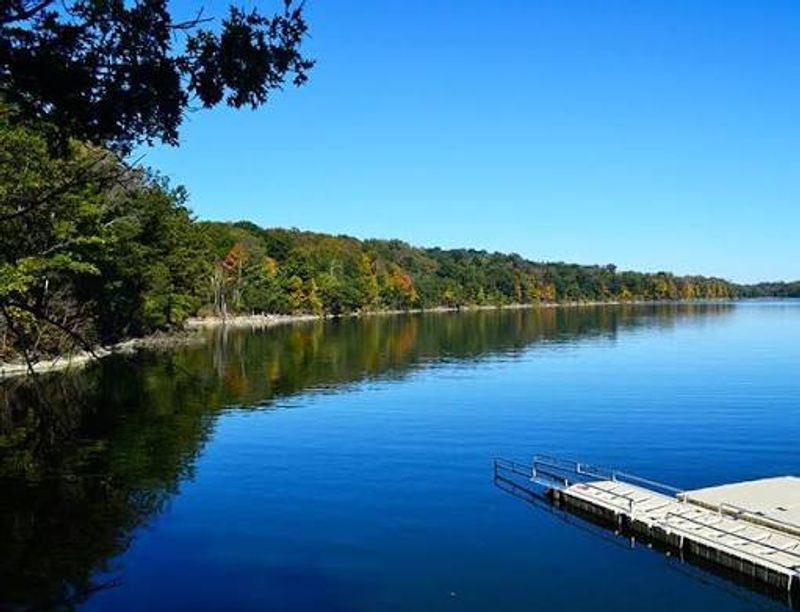 The Scenic Caesar Creek Lake That Steals Every Visitor's Heart