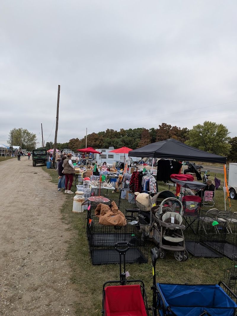 The Sheer Size of Rutledge Flea Market Will Blow Your Mind