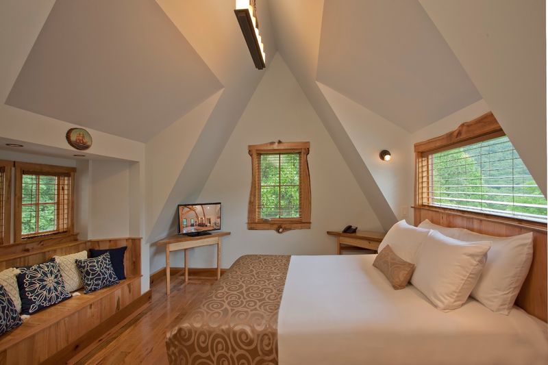 The Storybook Cabin That Gives You Total Privacy and Peace
