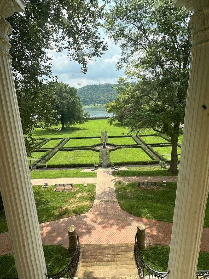 The Stunning View From the Ohio Riverfront