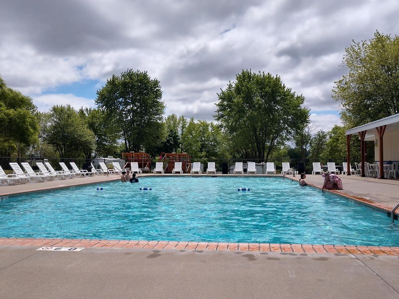 The Swimming Pool That Hits Just Right