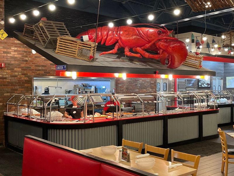 The Two-Hour Dining Window That Keeps Things Exciting