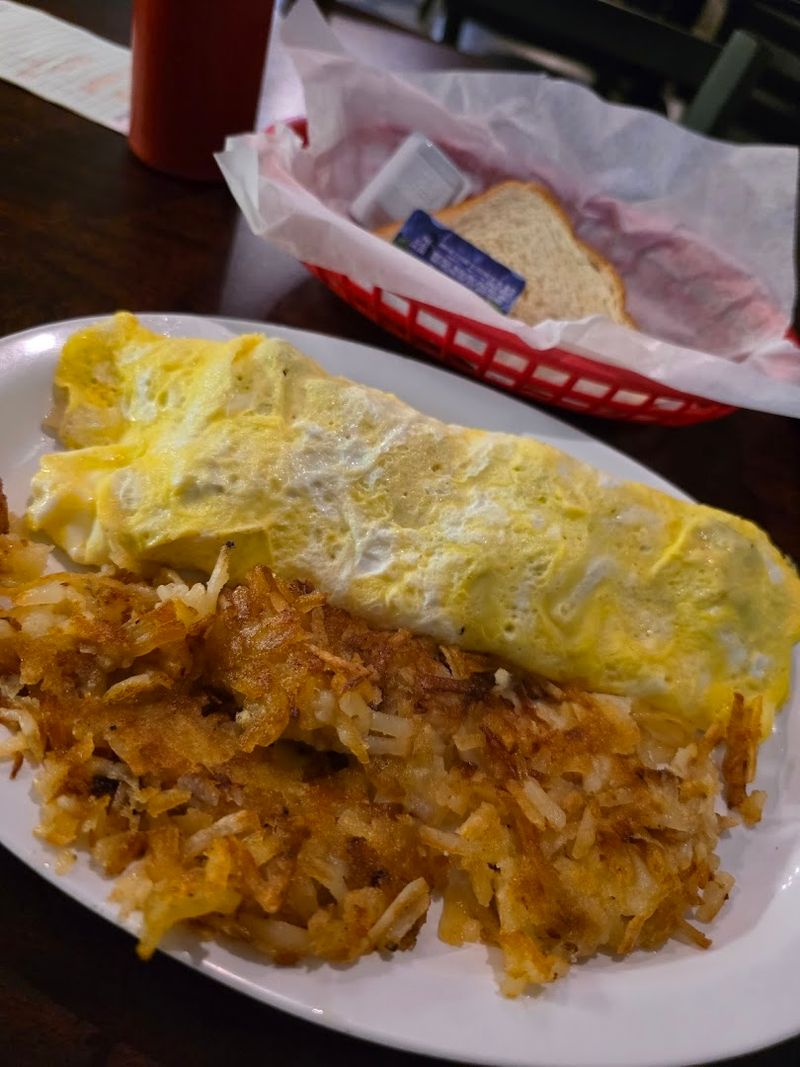 The Ultimate Omelet That Customers Can't Stop Talking About