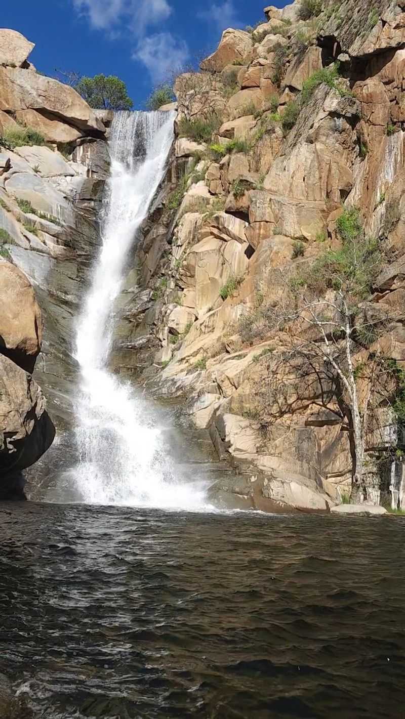 The Waterfall and Devil's Punchbowl Up Close