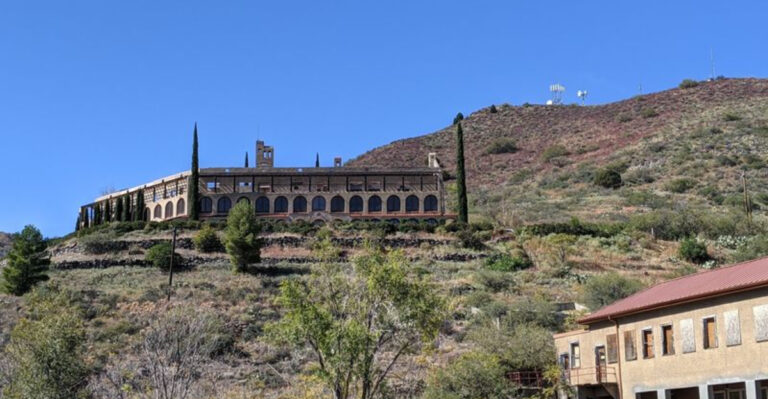 These 13 Arizona Day Trips From Phoenix Belong On Your Bucket List