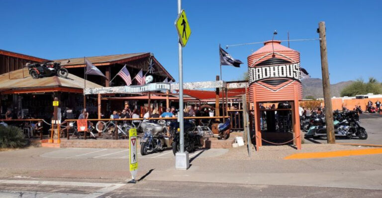 These 9 Charming Small Towns In Arizona Feel Almost Too Beautiful To Be Real