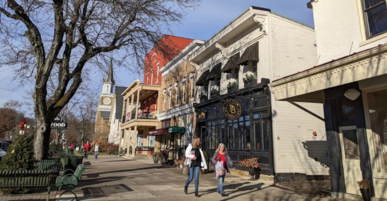 These Tiny Ohio Towns Are Packed With Charm And Worth Visiting At Least Once