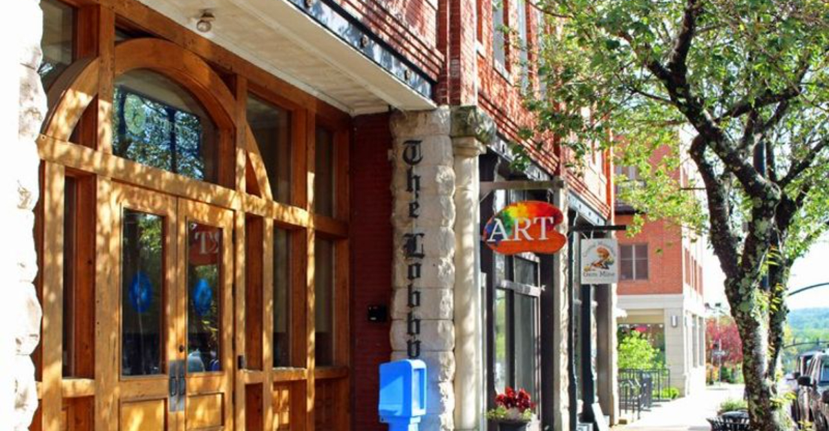 This Charming North Carolina Town Is The Perfect Escape For A Relaxing Weekend Getaway