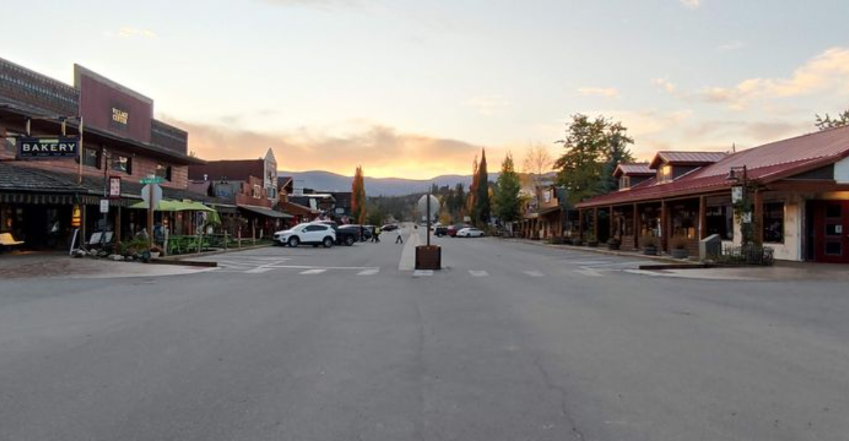This Colorado Mountain Town Is Where People Go To Truly Unplug