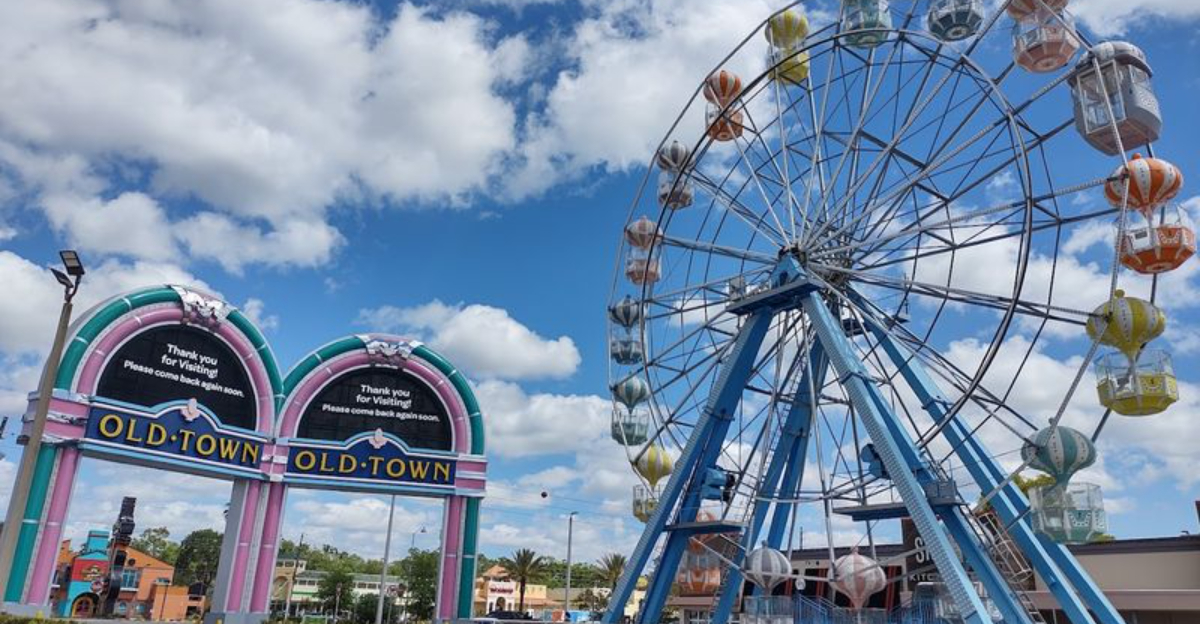 This Florida Amusement Park Still Offers Free Admission At The Front Gate