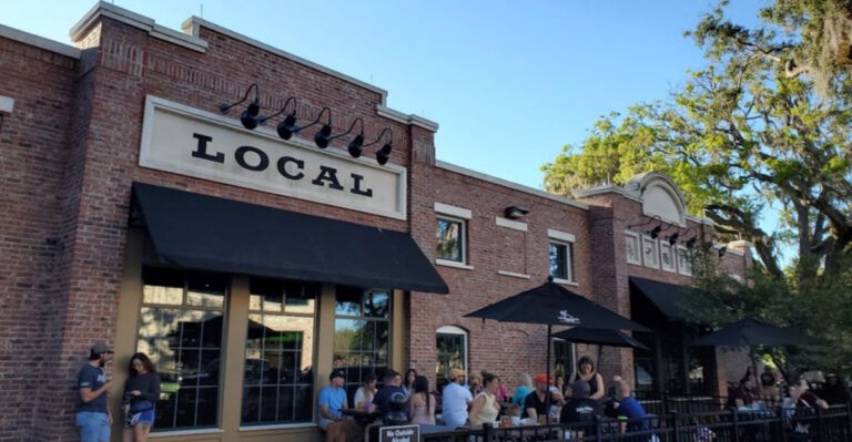 This Historic Florida Building Has Been Transformed Into A Food Hall Worth Visiting