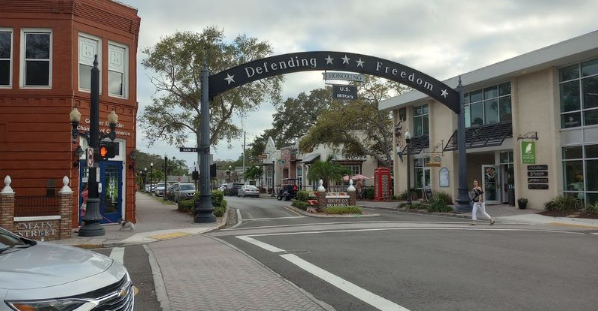 This Historic Florida Town Is The Perfect Escape For A Relaxing Day Trip