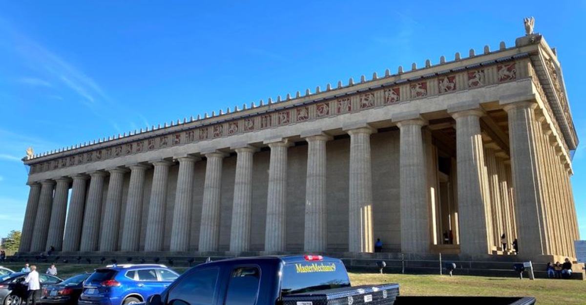 This Historic Greek Temple In Tennessee Is Far Too Beautiful To Stay Hidden