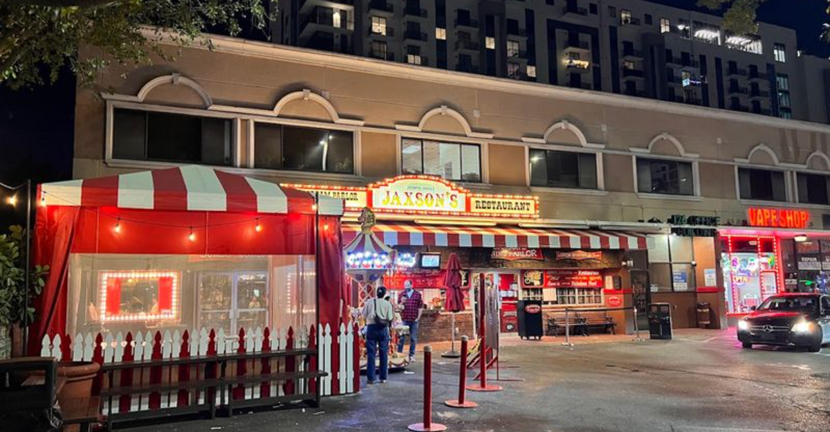 This Iconic Florida Diner Has Been A Celebrity Favorite For Decades