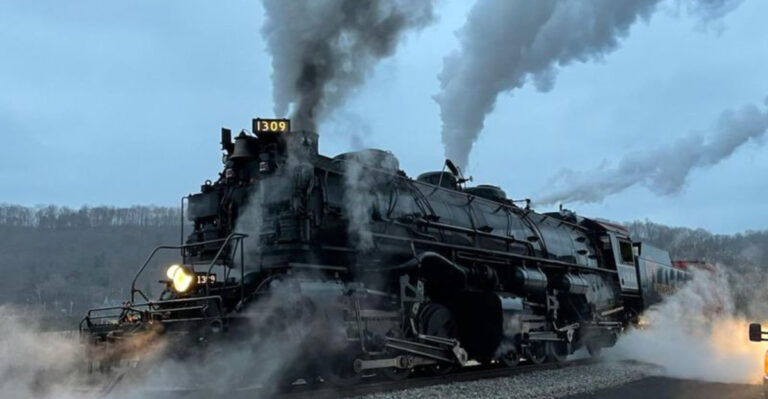 This Little-Known Mystery-Themed Train Ride In Maryland Is An Adventure Worth Discovering