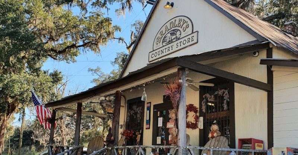 This Nearly Century Old Florida Country Store Still Makes Smoked Sausage The Traditional Way