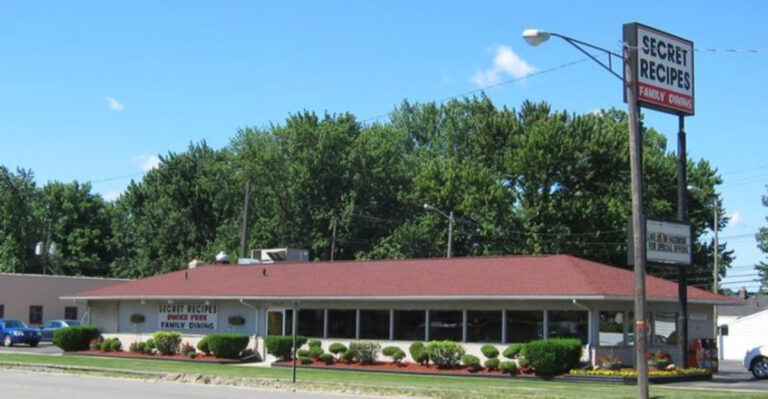 This No-Frills Michigan Restaurant Serves Homestyle Meals That Will Spoil You For Everywhere Else