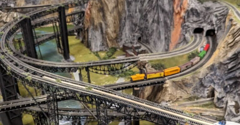 This Tiny Train Wonderland In New Jersey Will Amaze You