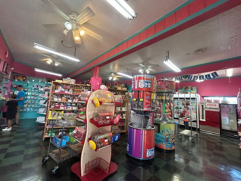 Tour Groups and Special Visits: Boyd's Goes Big