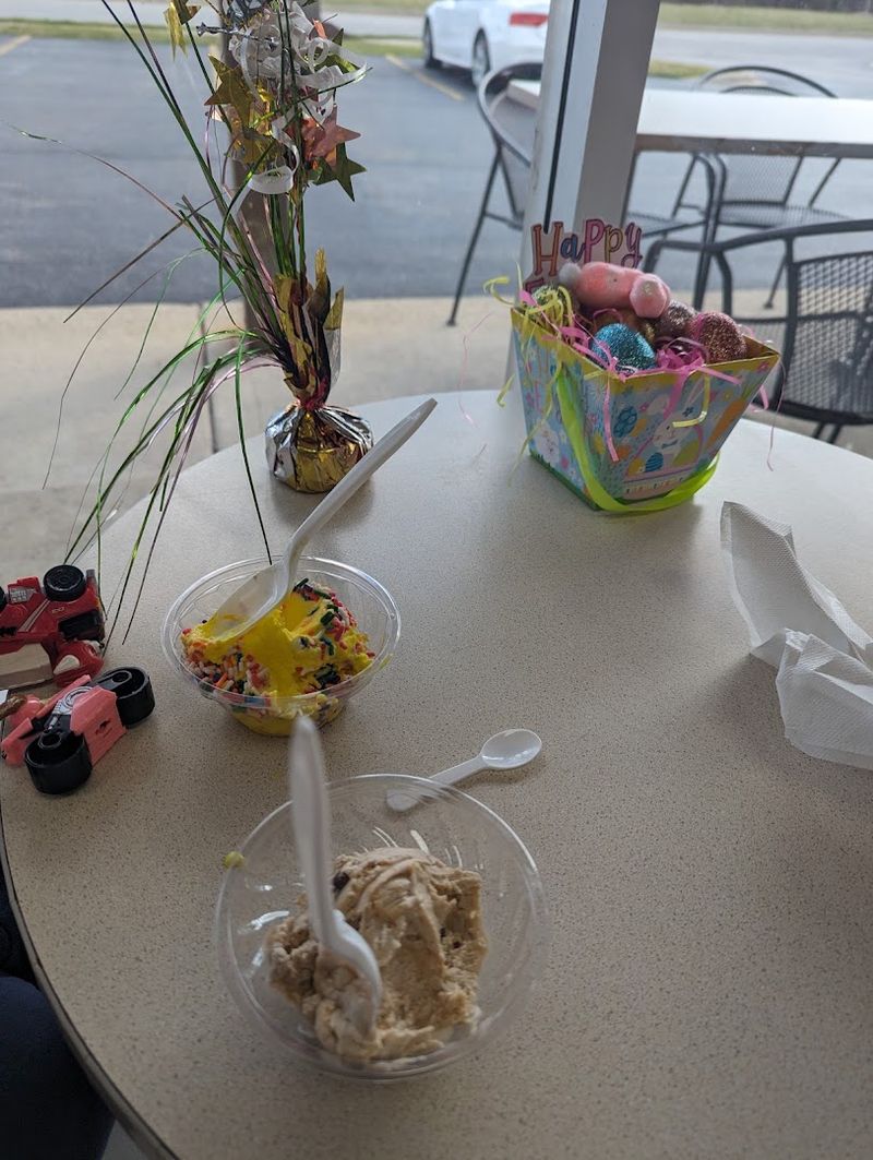 Turtle Sundae No-Sugar-Added Option for Every Guest