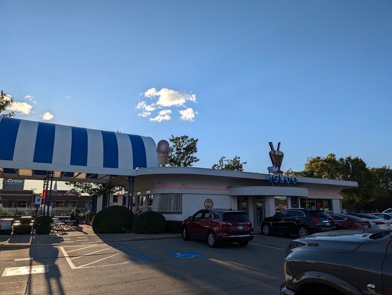 Two Convenient Lafayette Locations