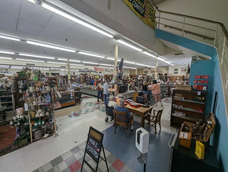 Two Full Floors of Treasures Ready to Be Explored Two Full Floors of Treasures Ready to Be Explored