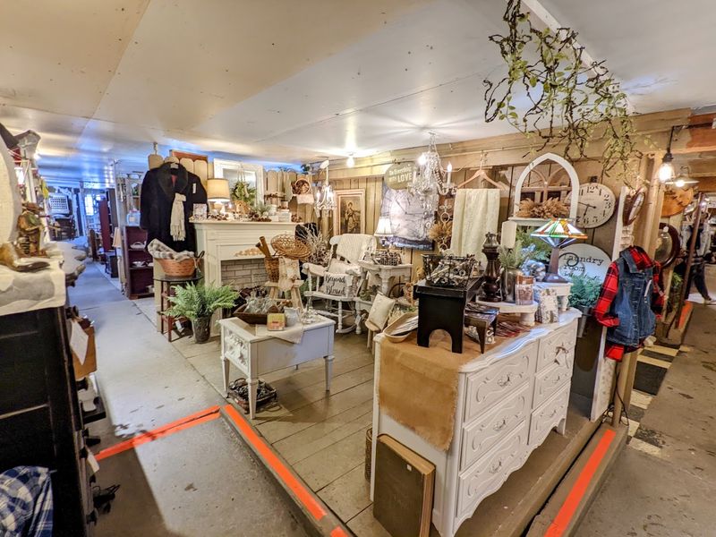 Two Levels of Shopping Space Packed With Surprises