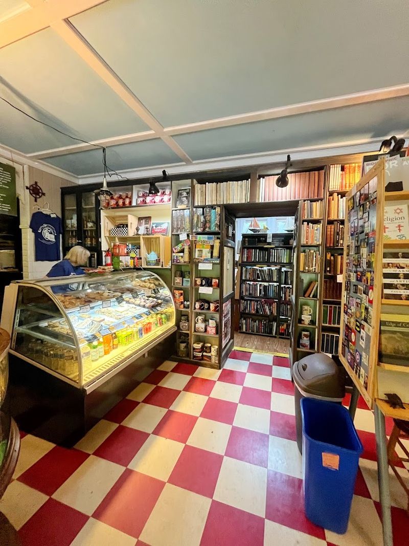 Unbeatable Prices That Make Book Shopping Even More Satisfying