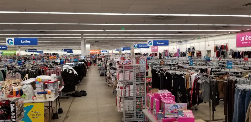 Unbeatable Prices on Brand-Name Clothing