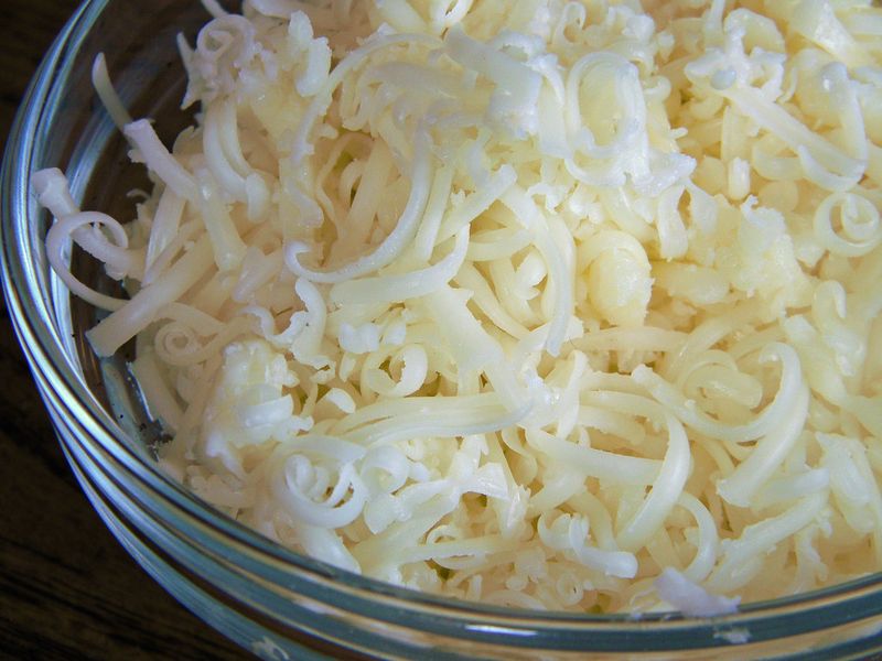 Vegan shredded cheese Vegan shredded cheese