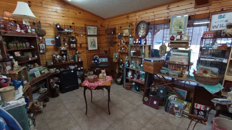 Vintage Beer Signs and Advertising Collectibles