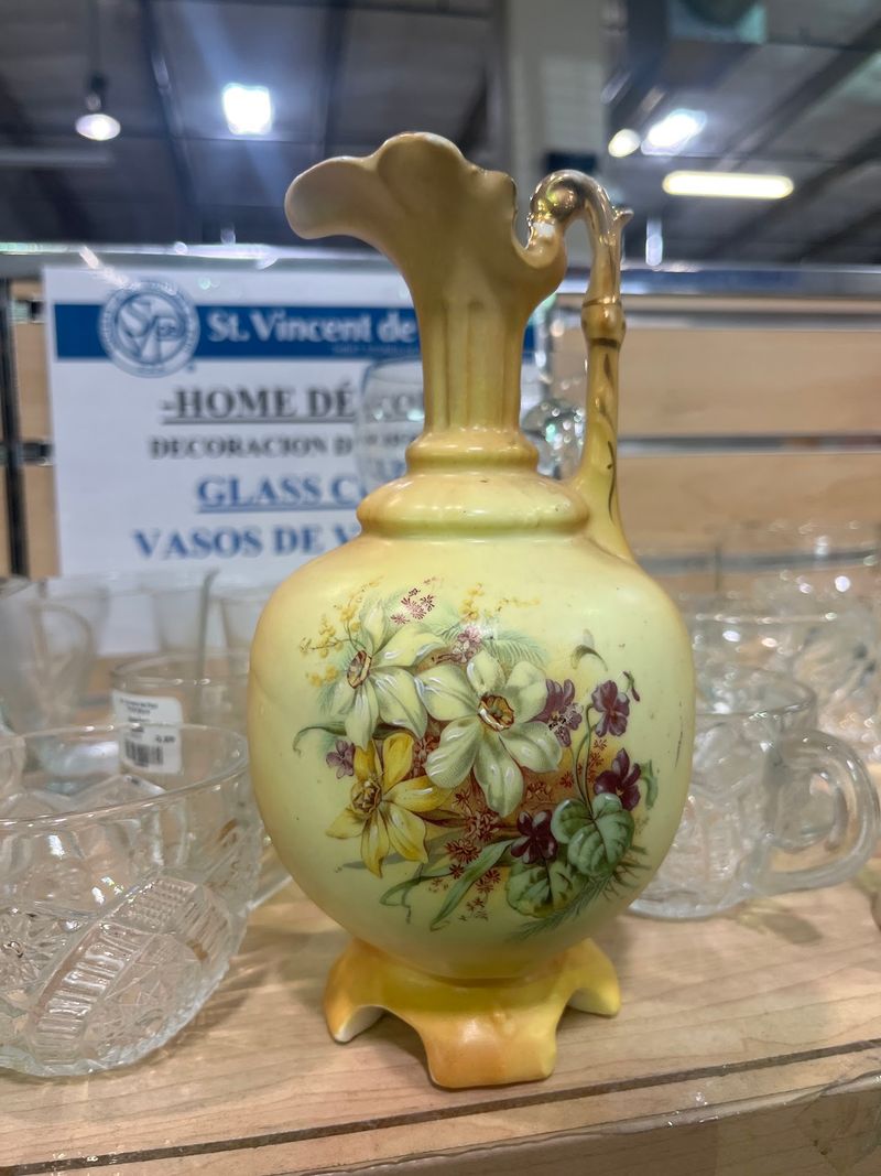 Vintage China, Porcelain, and Collectible Home Decor Treasures