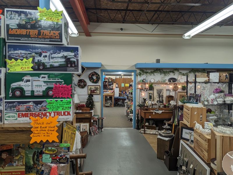Vintage Clothing Section That Takes You Back in Time Vintage Clothing Section That Takes You Back in Time