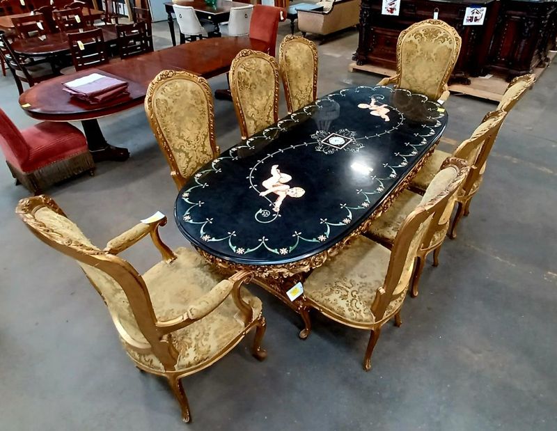 Vintage Furniture Finds That Stop You Cold Vintage Furniture Finds That Stop You Cold
