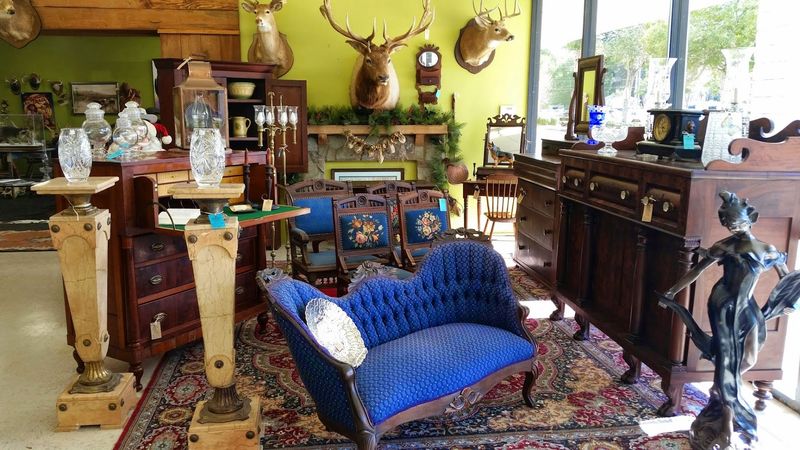 Vintage Furniture Finds That Tell a Story Vintage Furniture Finds That Tell a Story