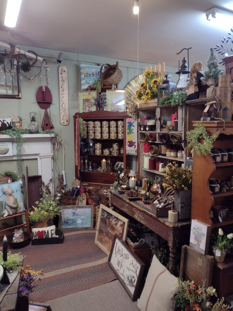 Vintage Indiana Artwork Worth Stopping For