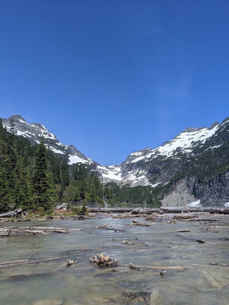 Virgin Lake Ridge and the Surprising Drop to Blanca Lake
