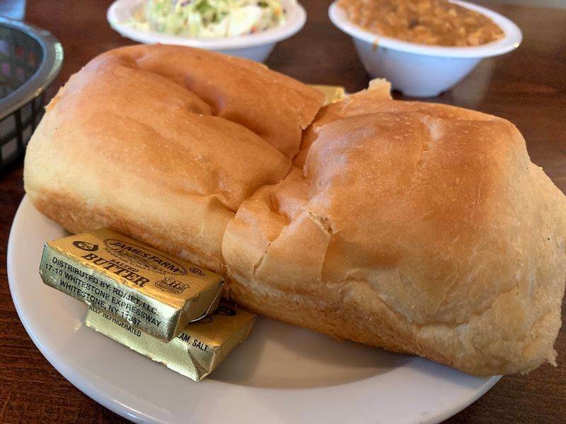 Warm Soft Bread That Steals the Spotlight Warm Soft Bread That Steals the Spotlight