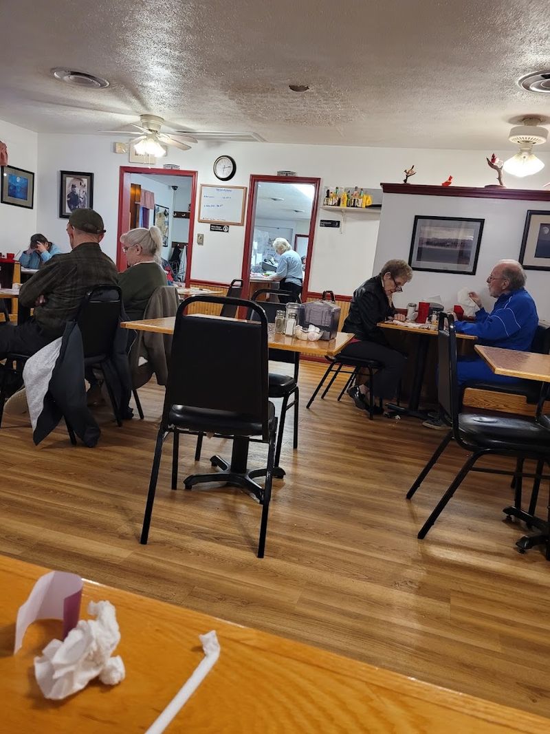 Warm and Welcoming Atmosphere That Feels Like Home Warm and Welcoming Atmosphere That Feels Like Home