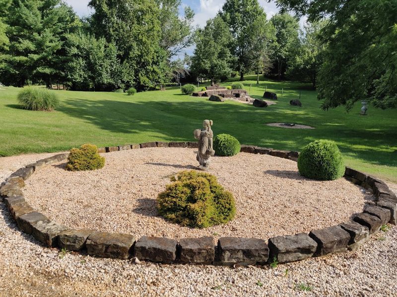 Well-Maintained Grounds That Rival Any Formal Garden