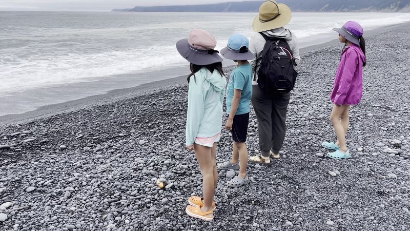 What to Pack for a Perfect Day at Black Sands Beach What to Pack for a Perfect Day at Black Sands Beach