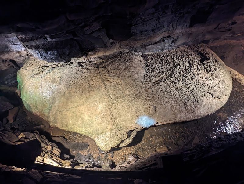 What to Wear and Bring for a Comfortable Cave Visit What to Wear and Bring for a Comfortable Cave Visit