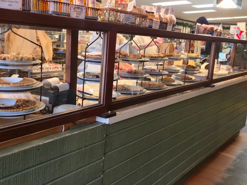 Whole Pies to Take Home and Share With Everyone You Love Whole Pies to Take Home and Share With Everyone You Love