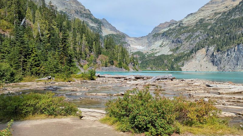 Why Blanca Lake Keeps Hikers Coming Back Year After Year