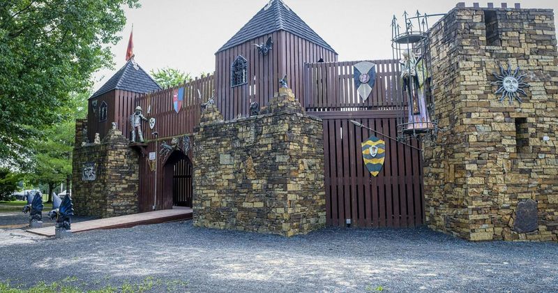 Why Boo Castle Park Belongs on Your Illinois Road Trip List Why Boo Castle Park Belongs on Your Illinois Road Trip List