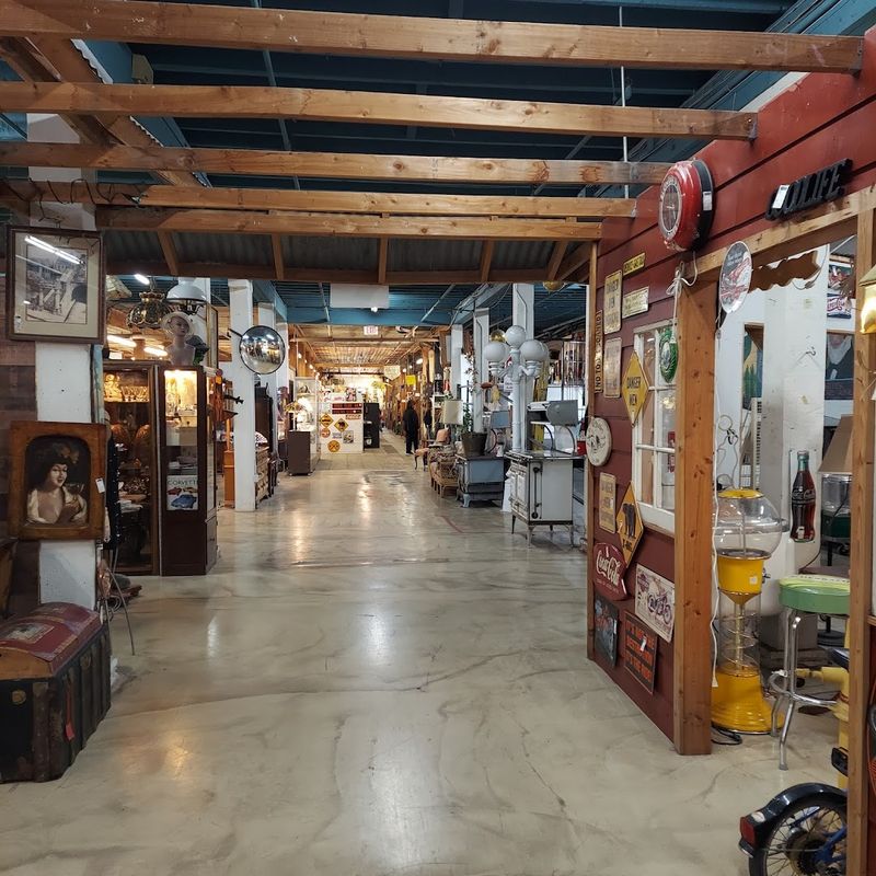 Why King Richard's Keeps Visitors Coming Back Again and Again Why King Richard's Keeps Visitors Coming Back Again and Again