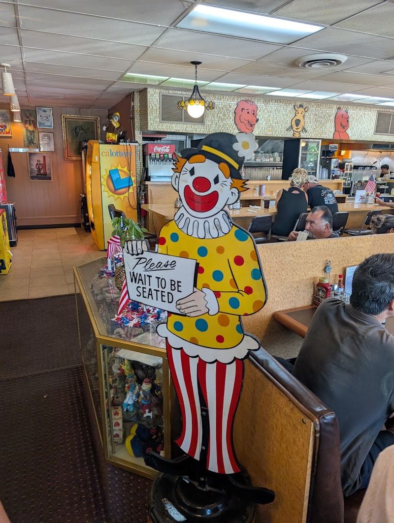 Why Pancake Circus Keeps Bringing People Back After Decades
