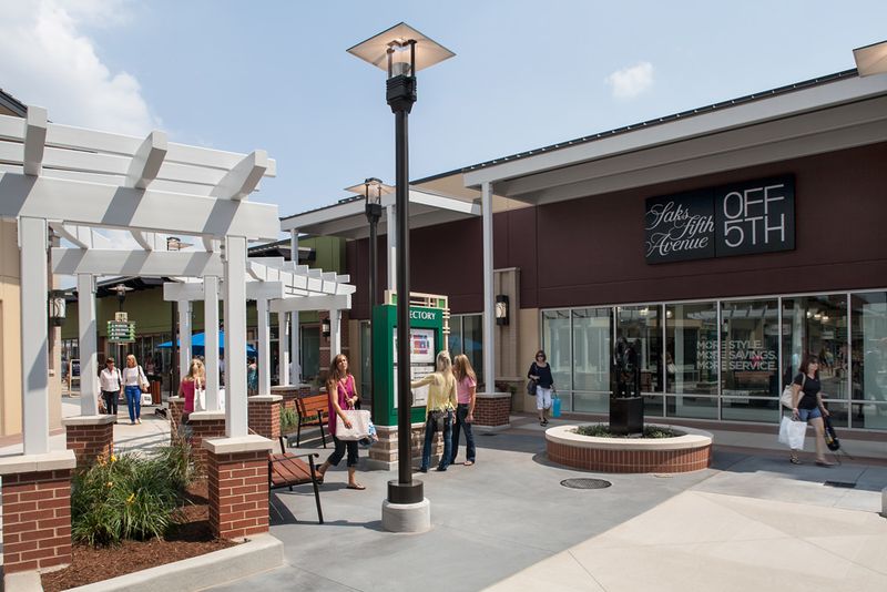 Why St. Louis Premium Outlets Stands Out From Regular Malls Why St. Louis Premium Outlets Stands Out From Regular Malls