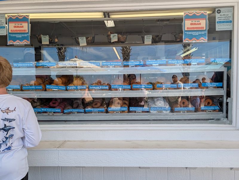 Window Service With Old-School Beach Charm