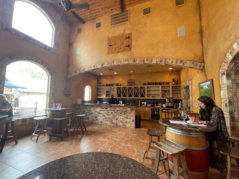 Wine Tastings That Feel Personal and Fun